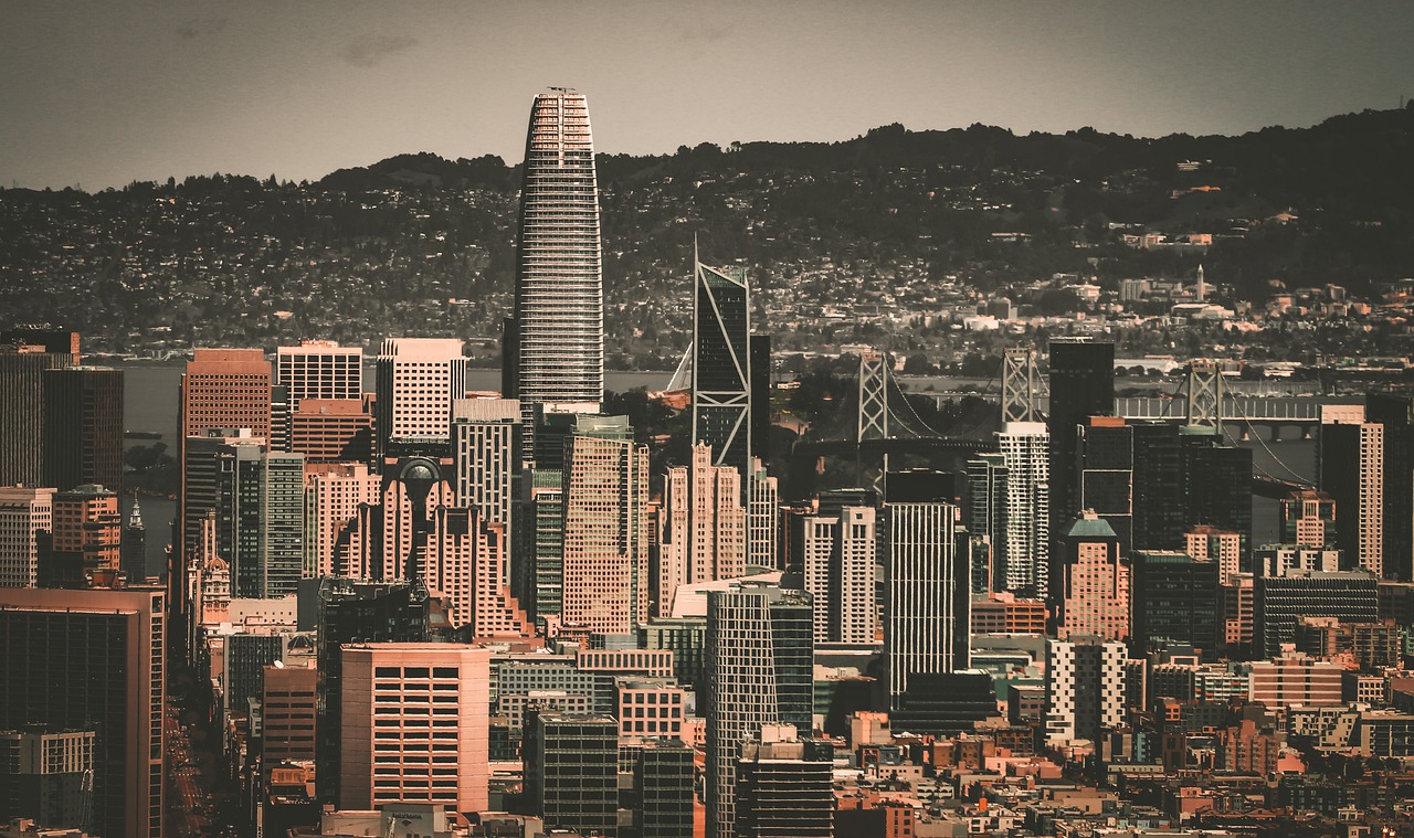 球日趋竞争 球日趋竞争